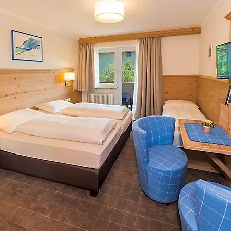 Garni Entstrasser Hotel 3*