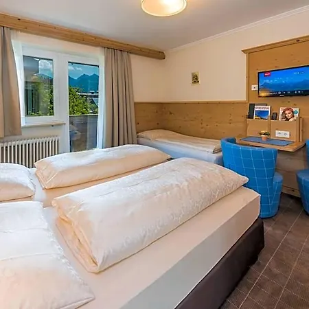 Garni Entstrasser Hotel 3*
