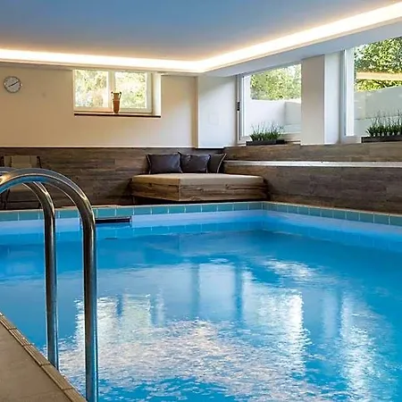 Garni Entstrasser 3*