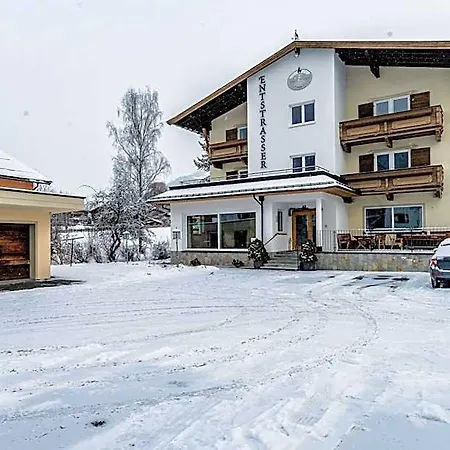 Garni Entstrasser Hotel 3*