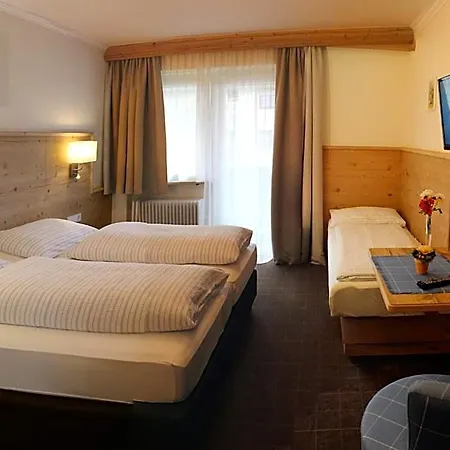 Hotel Garni Entstrasser
