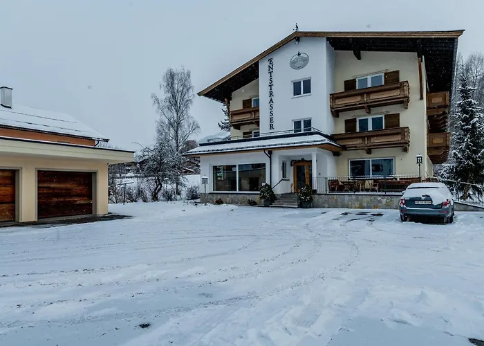 Garni Entstrasser Hotel 3*