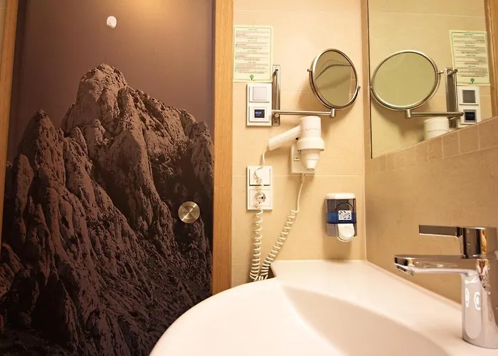 Hotel Garni Entstrasser 3*